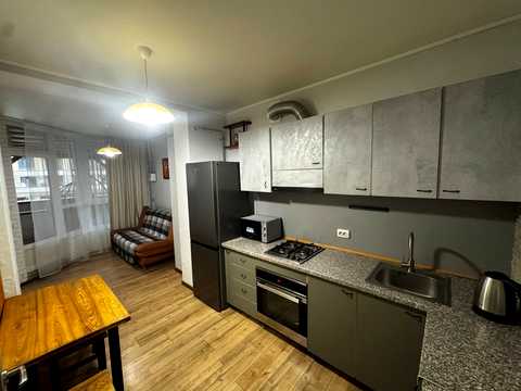 квартира за адресою Миру вул., 10
