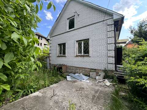 будинок за адресою пр.Кар'єрний, 10