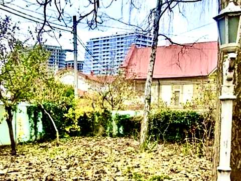 участок по адресу Французский бульв.