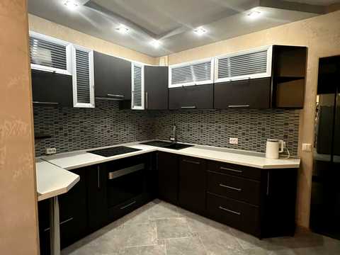 квартира за адресою Автозаводська вул., 15-А