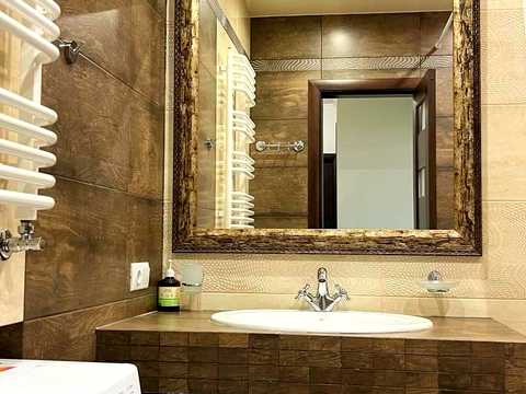 квартира за адресою Феодосійська вул., 3-В