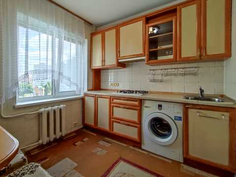 квартира за адресою Академіка Булаховського вул., 28
