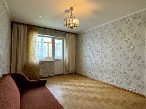 квартира за адресою Лариси Руденко вул., 7