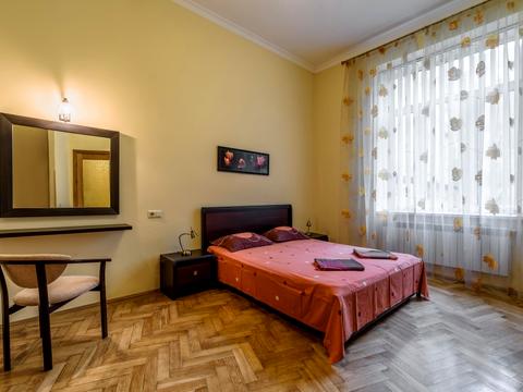 квартира за адресою Івана Франка, 35
