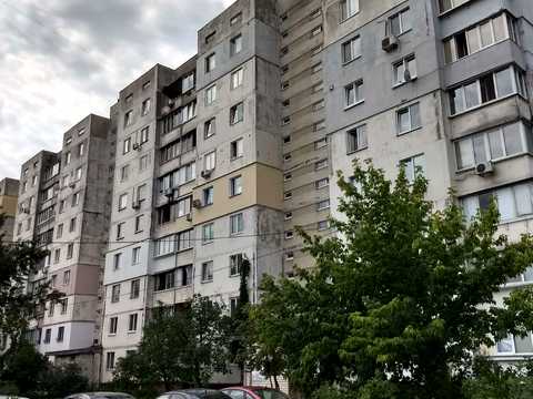 квартира за адресою Райдужна вул., 10