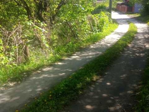 ділянка за адресою Довженка вул., 1