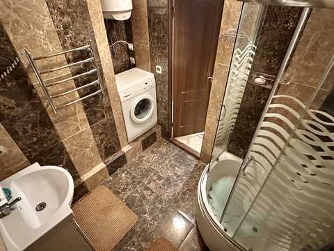 квартира за адресою Бориса Гмирі вул., 12-Б