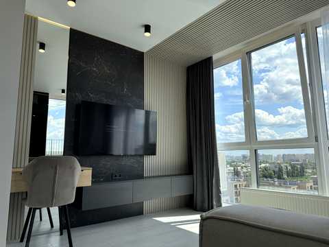 квартира за адресою Салютна вул., 2к18