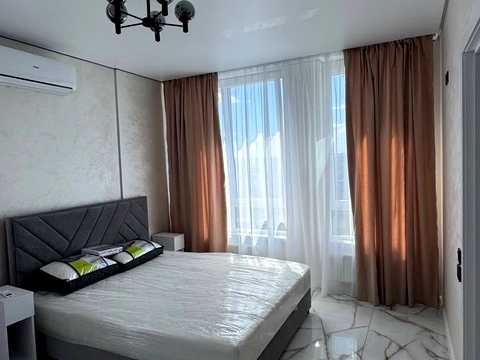 квартира за адресою Космічна вул., 5