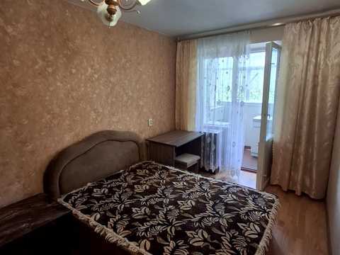 квартира за адресою Гната Хоткевича вул., 44