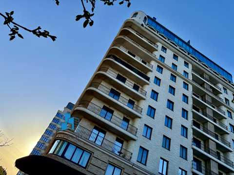квартира по адресу Вице-адмирала Азарова ул. (Вице-адмирала Азарова), 8а