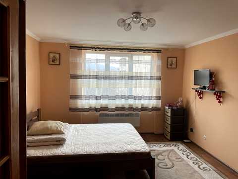 квартира за адресою Київської Русі, 4