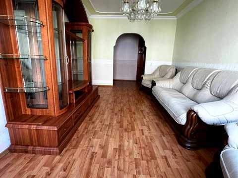 квартира за адресою Колективна вул., 8