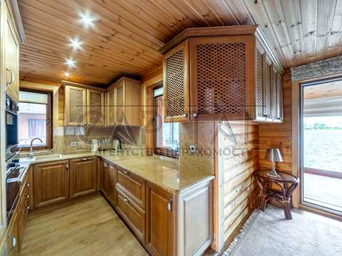 будинок за адресою с. Вишеньки, Бориспільський