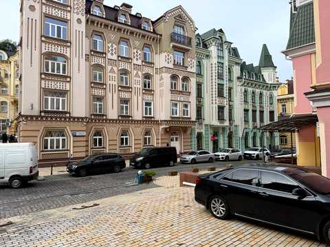 коммерческая по адресу Воздвиженская ул., 18