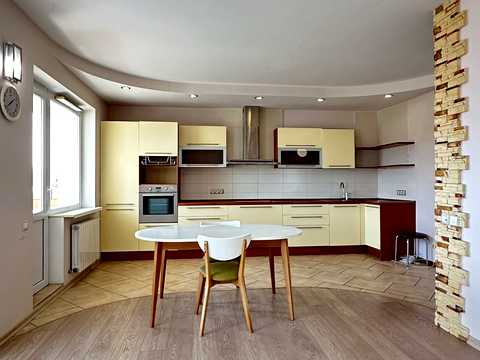 квартира за адресою Драгоманова вул., 31-Б