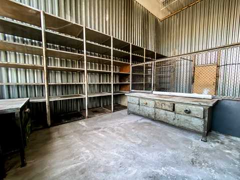 комерційна за адресою Луцька, 8