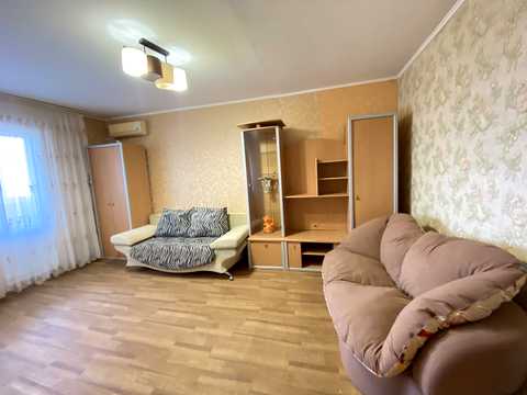 квартира за адресою Вячеслава Чорновола, 63