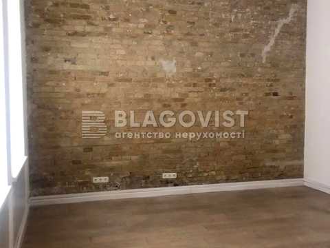 комерційна за адресою Мала Житомирська вул., 5