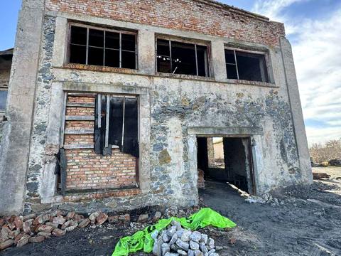 комерційна за адресою Лесі Українки вул., 174а