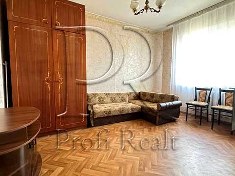 квартира за адресою Квітнева вул., 15