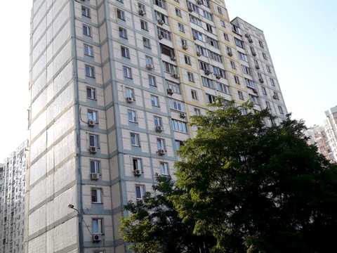 квартира по адресу Драгоманова ул., 8