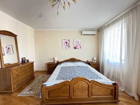 квартира за адресою Одеса, Добровольців вул. (Маршала Говорова), 3а