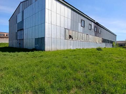 комерційна за адресою смт. Клевань, вул. Центральна, 32а