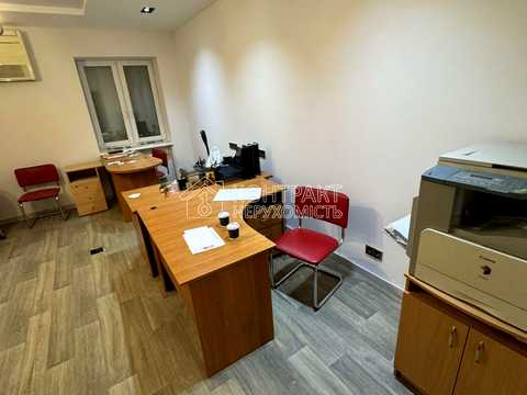 комерційна за адресою Науки просп. (Леніна), 37