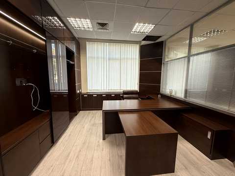 комерційна за адресою Дмитрівська вул., 75