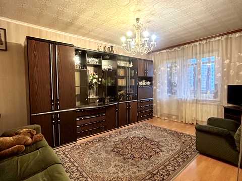 квартира за адресою Йорданська вул. (Лайоша Гавро), 4-Б