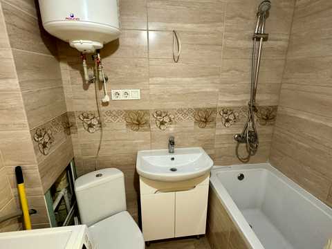 квартира за адресою житловий масив Тополя-3 вул., 56