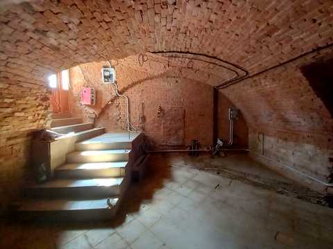 комерційна за адресою Соборна пл., 10