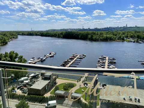 квартира по адресу Раисы Окипной ул., 18