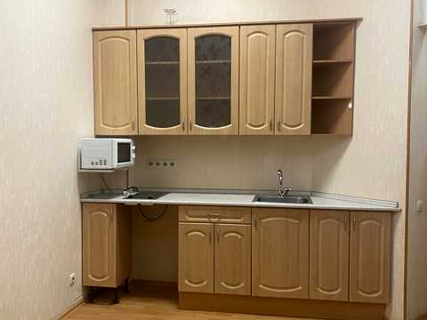 комерційна за адресою Степана Руданського вул., 4-6