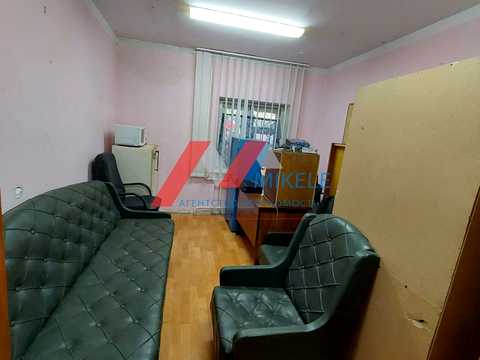 коммерческая по адресу Леся Курбаса просп., 18-Г