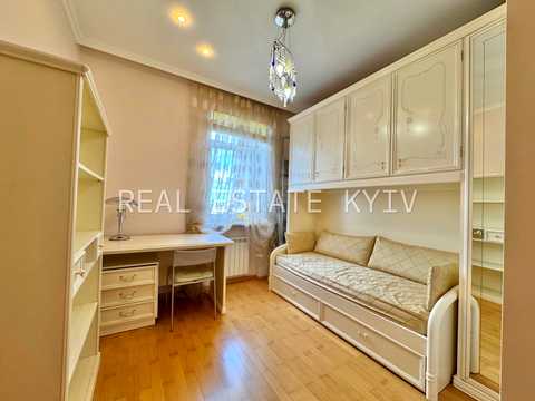 квартира за адресою Хрещатик вул. (Kreschatic), 25