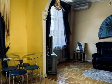 квартира за адресою Вʼячеслава Чорновола просп. (), 1