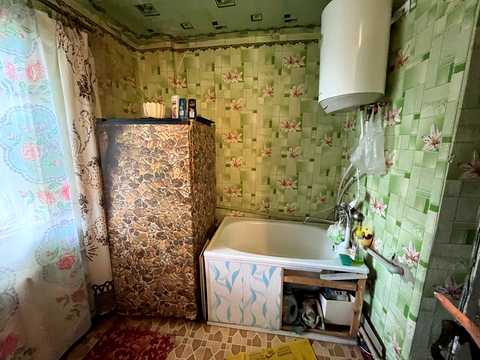 будинок за адресою Володимира Івасюка вул. (Морозова), 13