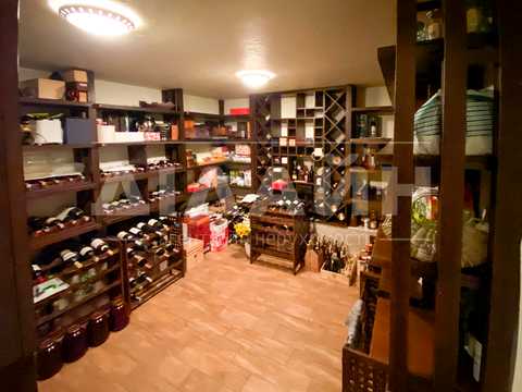будинок за адресою Центральна, 777