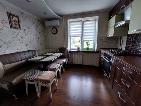 квартира за адресою Романа Шухевича просп. (Генерала Ватутіна), 30