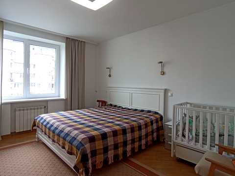 квартира за адресою Миколи Амосова вул., 4