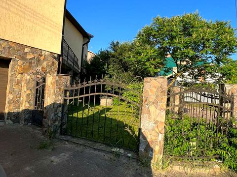 будинок за адресою смт. Брюховичі, Волошкова вул., 36
