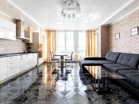 квартира по адресу Петропавловская ул., 40
