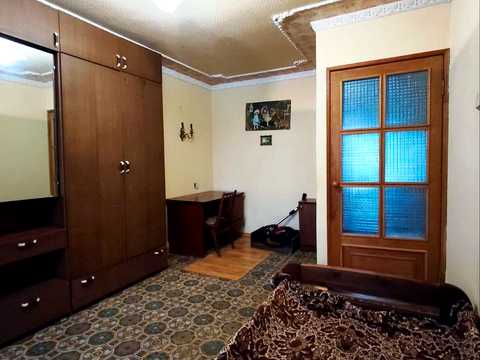 квартира за адресою Яни Червоної вул., 3