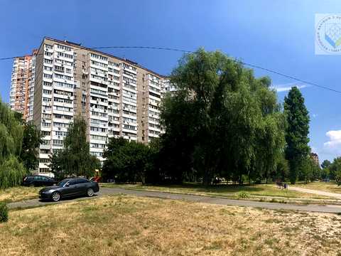квартира за адресою Академіка Єфремова вул. (Командарма Уборевича), 18