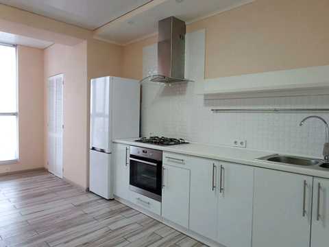 квартира за адресою Високовольтна вул., 14а