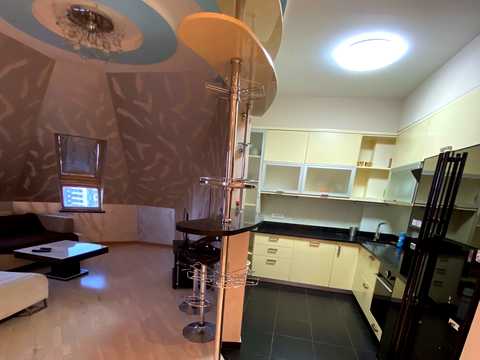 квартира за адресою Середньофонтанська вул., 19б