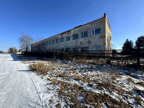 комерційна за адресою смт. Великі Бірки, Шкільна вул., 1