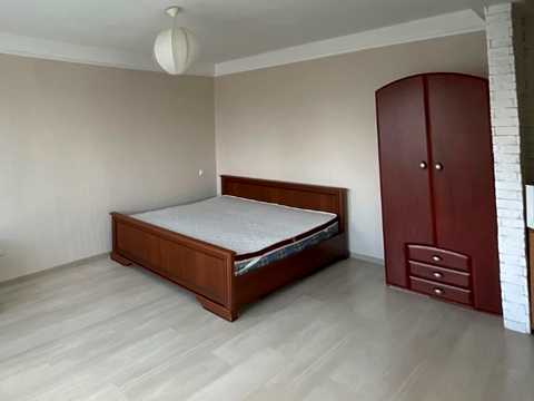 квартира за адресою Кіото, 3